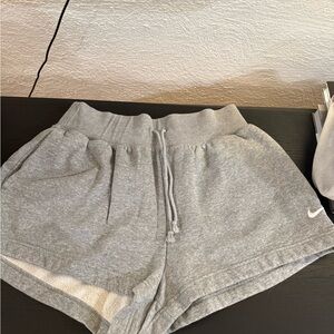 Nike Sweatpant Shorts Size : Large